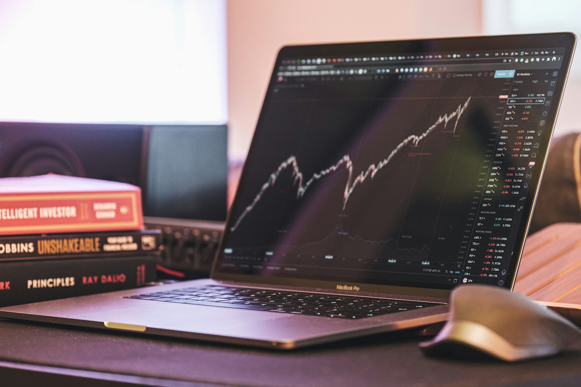 Confirmação de Tendência de Alta? Investidor Prevê Fortes Ganhos para a Super Micro Computer
